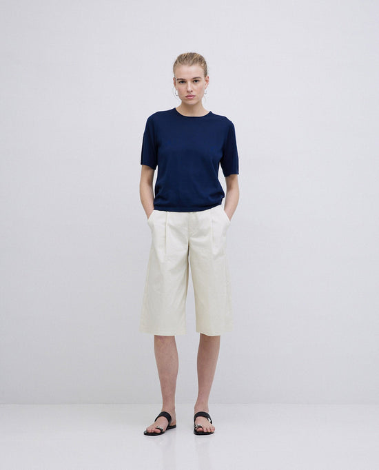 Load image into Gallery viewer, Yerse Short Natural RAINCOAT BERMUDA SHORTS
