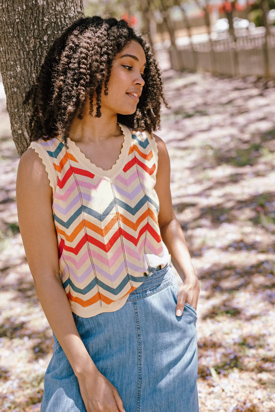 Load image into Gallery viewer, Sugarhill Brighton Rosy V-Neck Knit Vest - Cream, Rainbow Chevron Stripes
