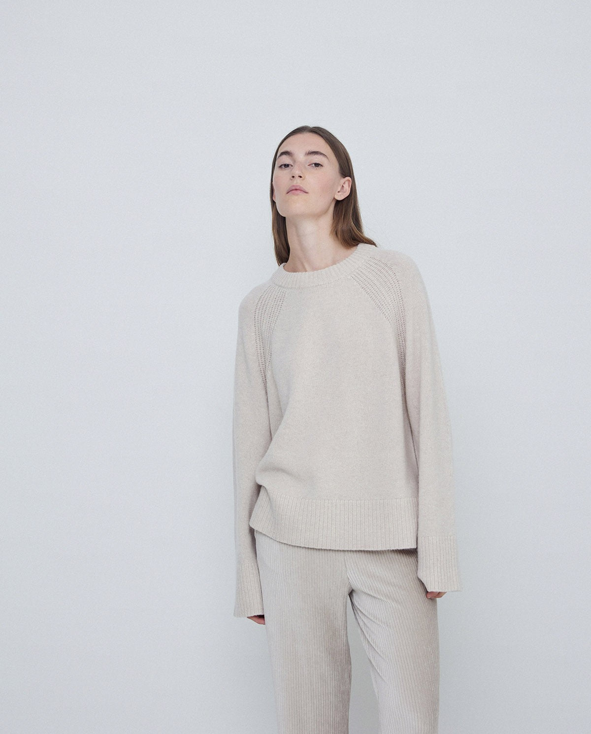 Yerse ROUND-NECK WOOL SWEATER ECRU