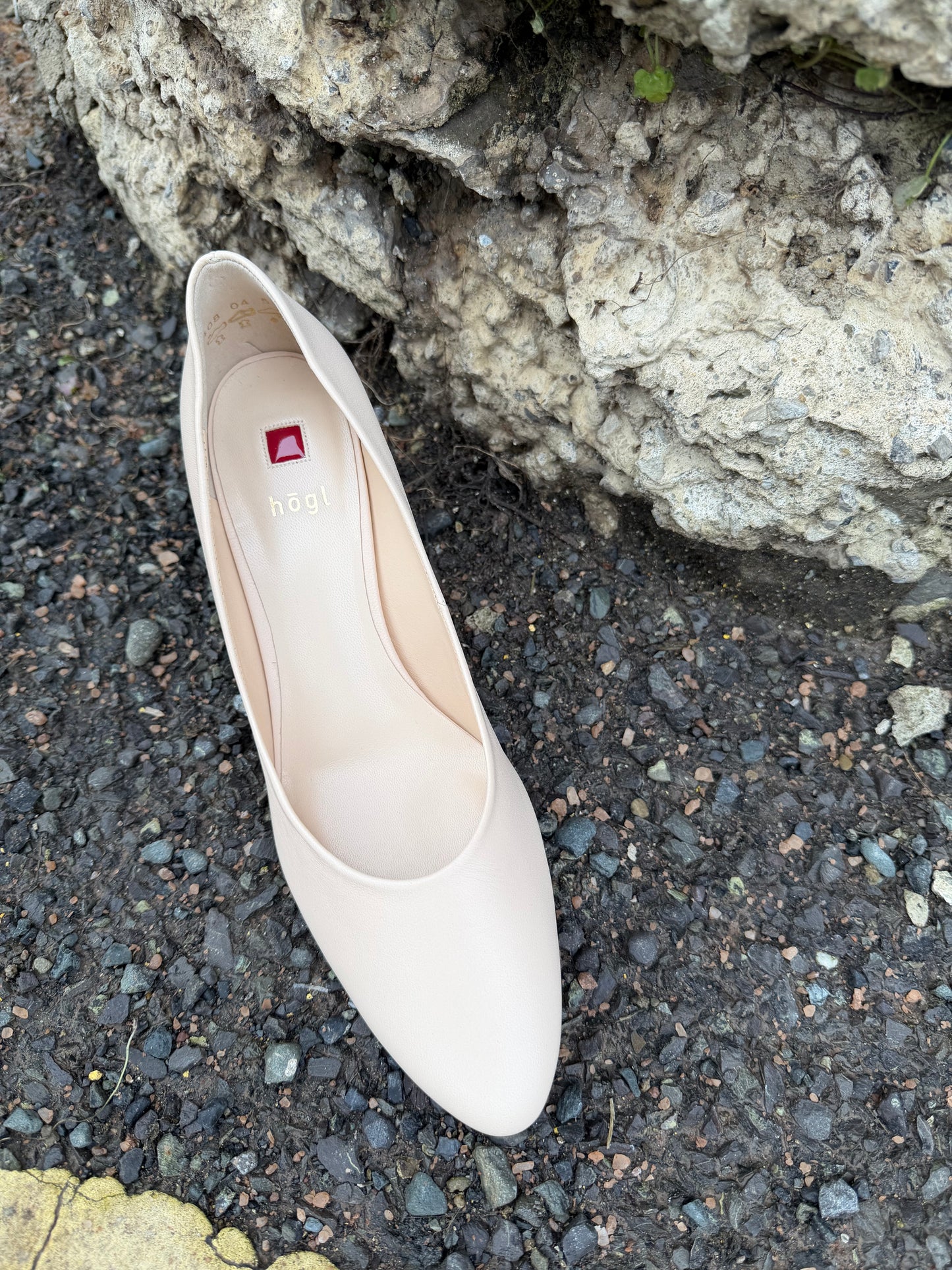 HOGl BETTE PUMPS
Sand