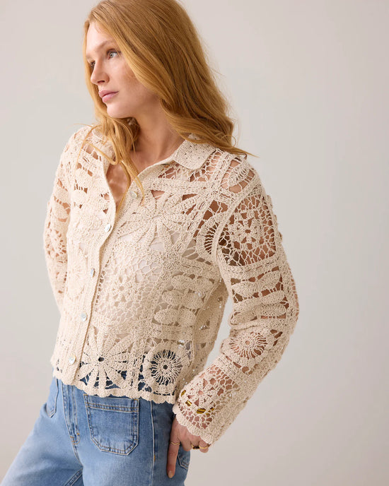 Load image into Gallery viewer, Summum Woman SHORT CROCHET CARDIGAN
