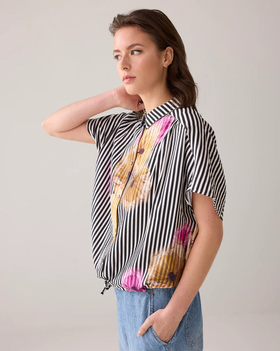 Load image into Gallery viewer, Summum Woman BOXY BLOUSE WITH FLOWER PATTERN
