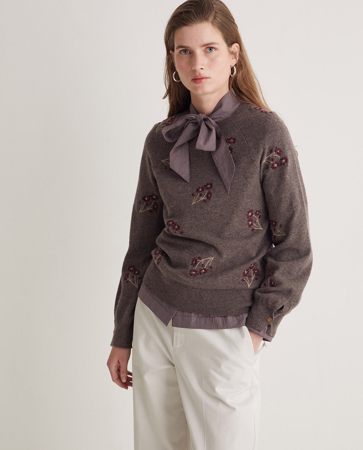 Yerse WOOL-BLEND SWEATER WITH EMBROIDERED FLOWERS