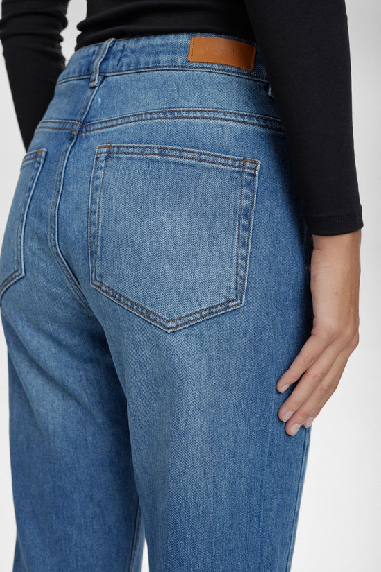 Numph NULONDON JEANS LONG - Med. Blue Washed Denim