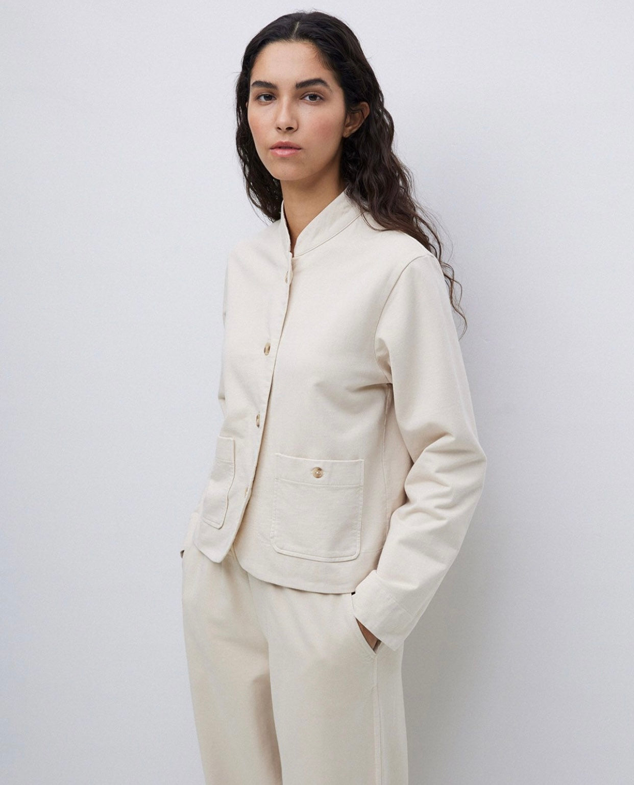 Yerse BEIGE MAO-NECK SHORT JACKET