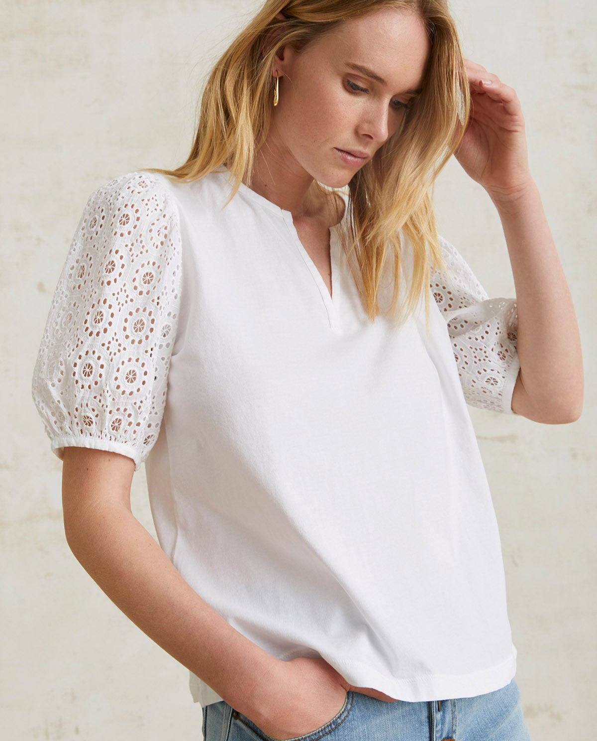 Yerse COTTON T-SHIRT EMBROIDERED SLEEVES WHITE