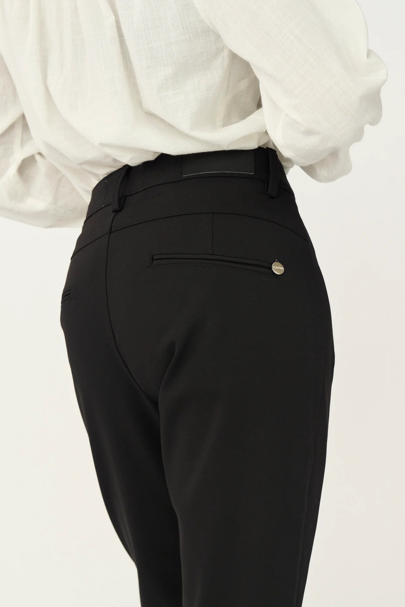Pieszak  PD-New Melanie Cropped Pant - Black