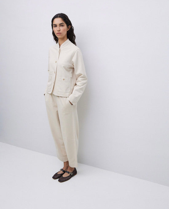Load image into Gallery viewer, Yerse BEIGE MAO-NECK SHORT JACKET
