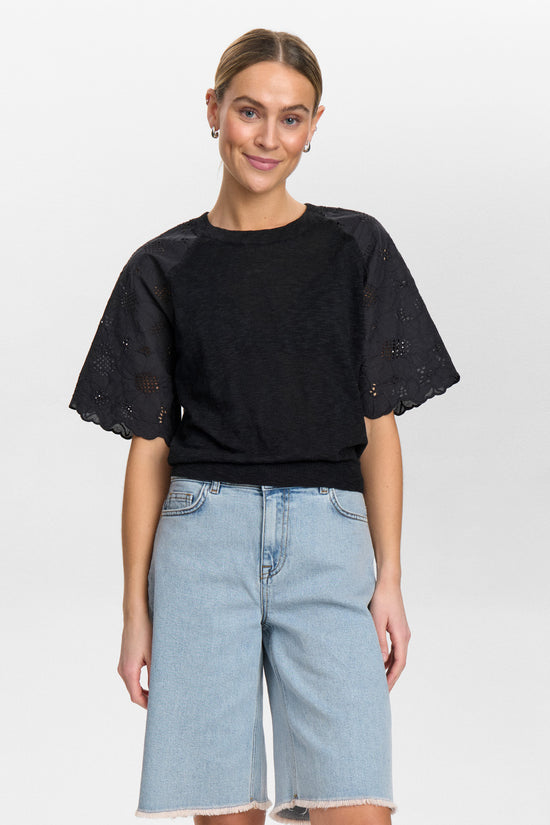Load image into Gallery viewer, Numph NUMOELLA SS PULLOVER - Caviar

