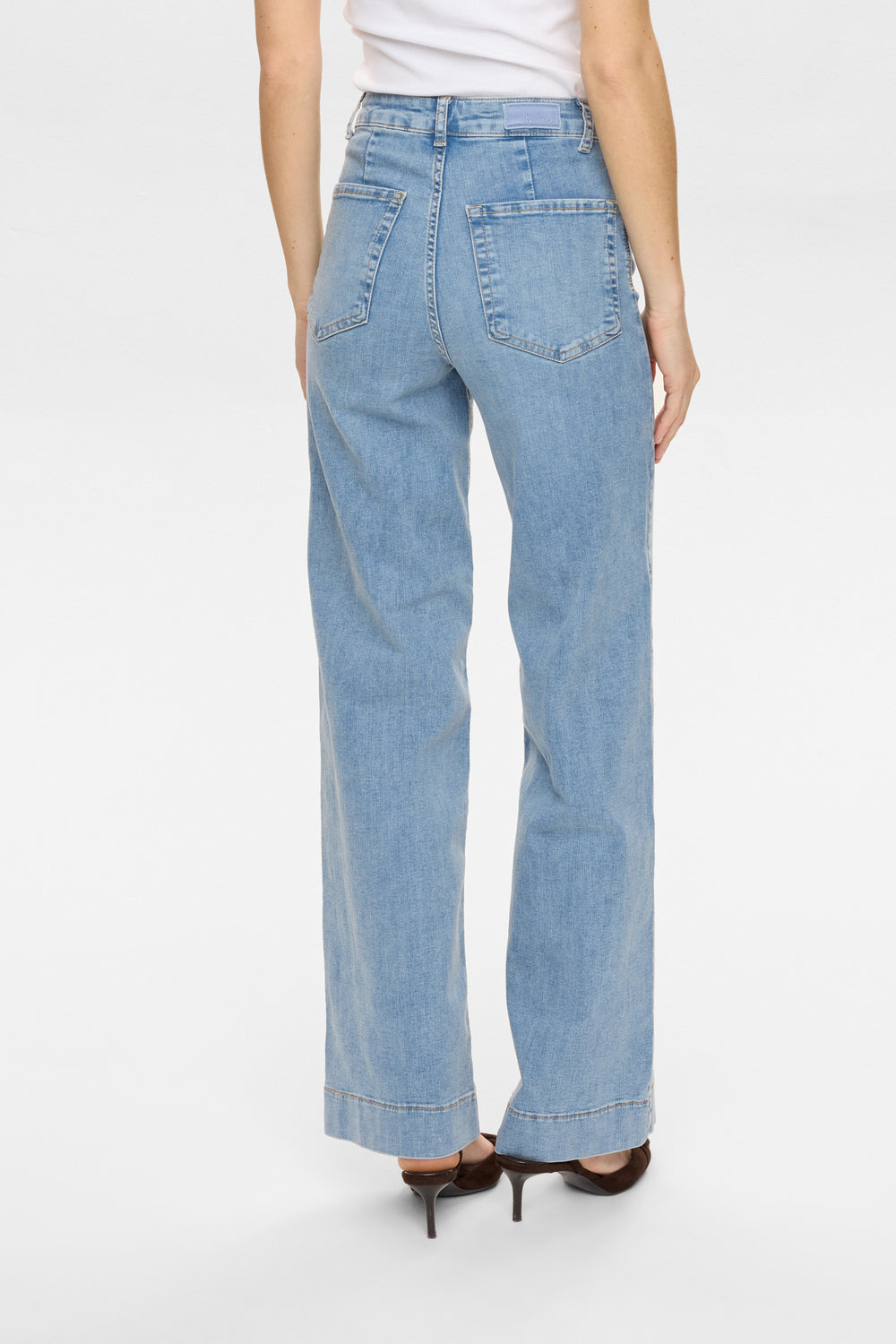 Numph NUPARIS HR WIDE JEANS - P3019 - Light B. Stonewash Denim