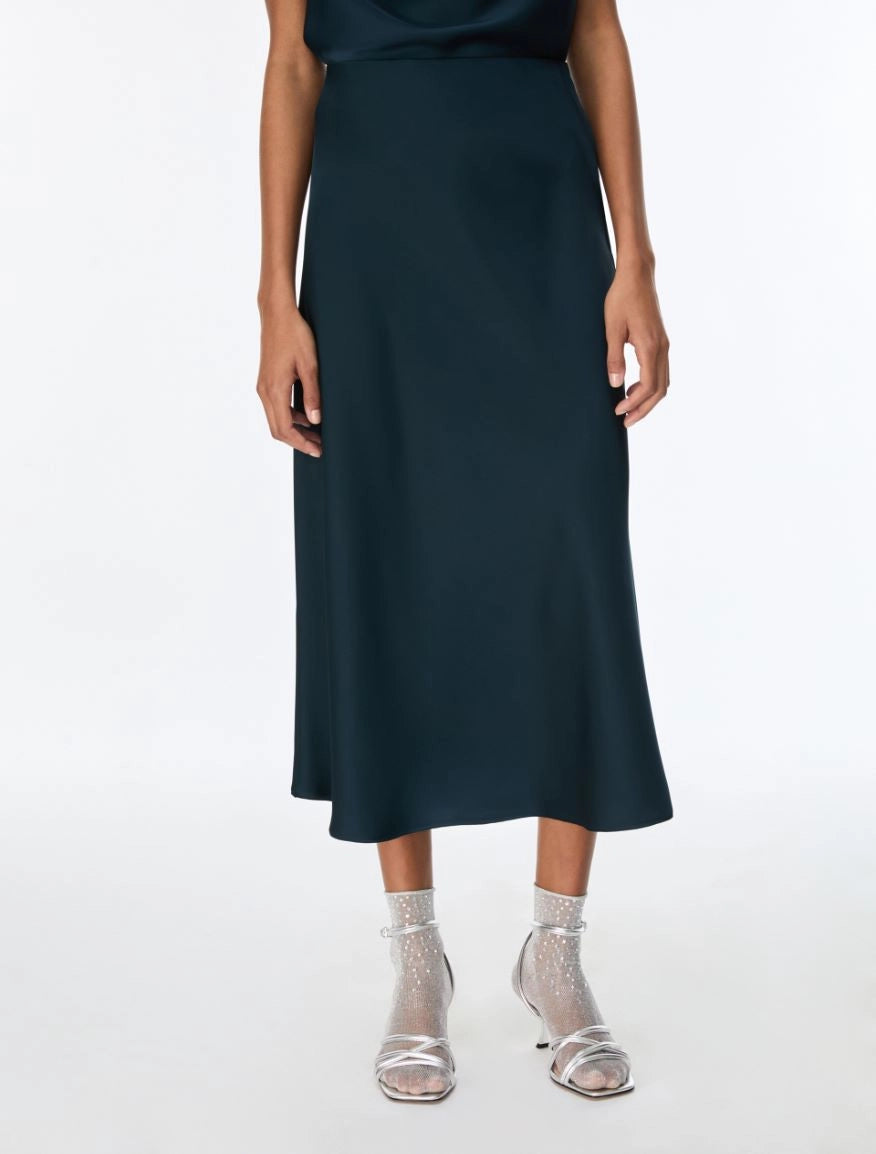 I Blue SATIN SKIRT
Oil