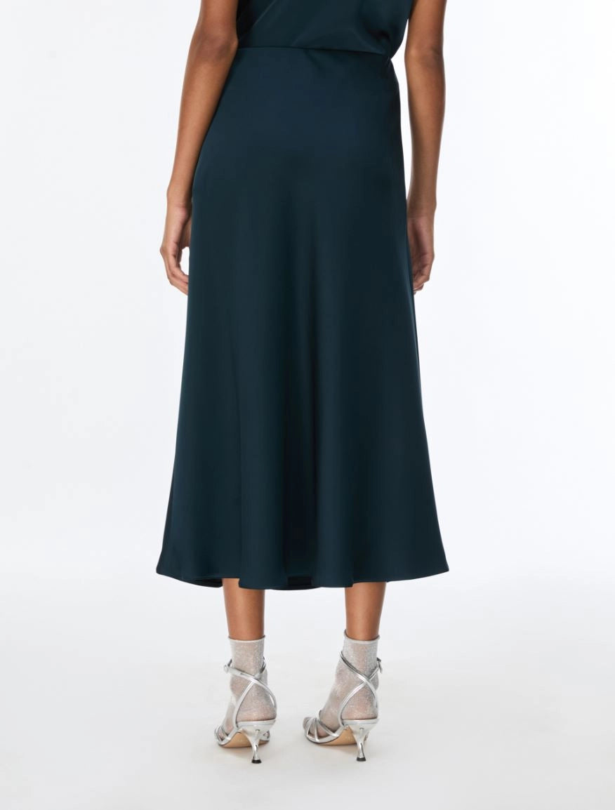I Blue SATIN SKIRT
Oil