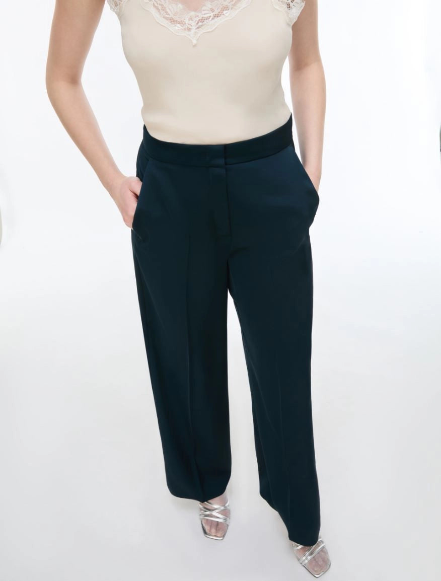 I Blue SATIN TROUSERS
Oil