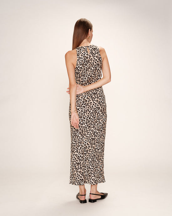 Load image into Gallery viewer, Grace And Mila ROBE LONGUE BEIGE RAY
