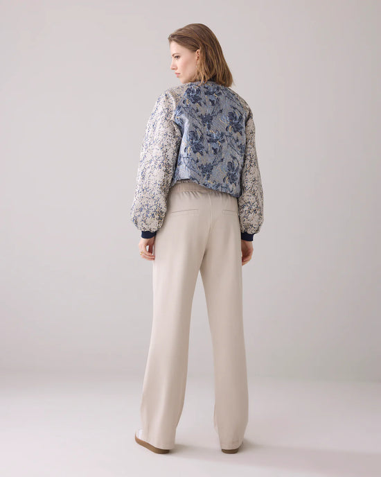 Load image into Gallery viewer, Summum Woman TROUSERS IN PUNTO MILANO FABRIC Black

