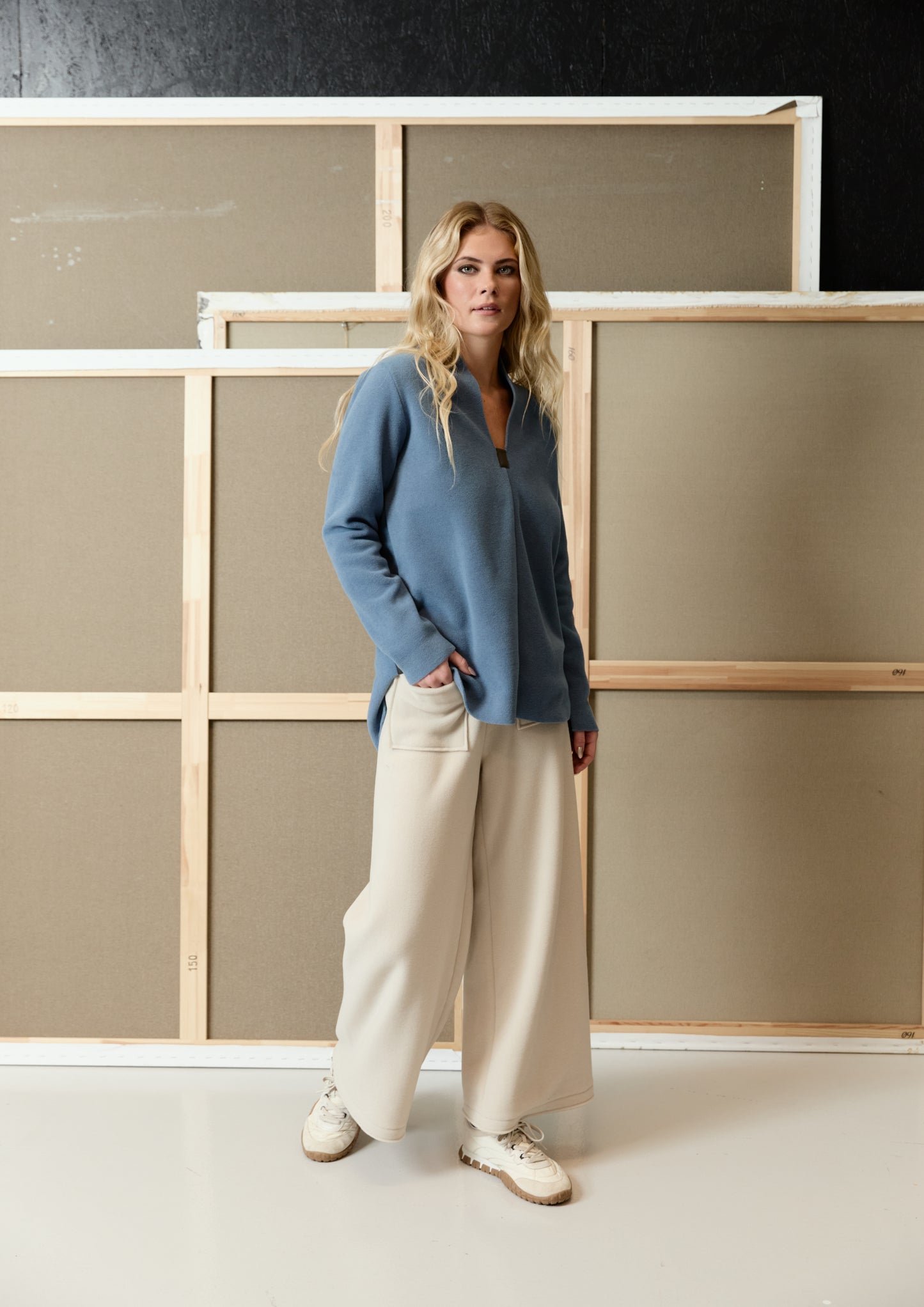 Henriette Steffensen FLARE TROUSERS 3/4 LENGTH