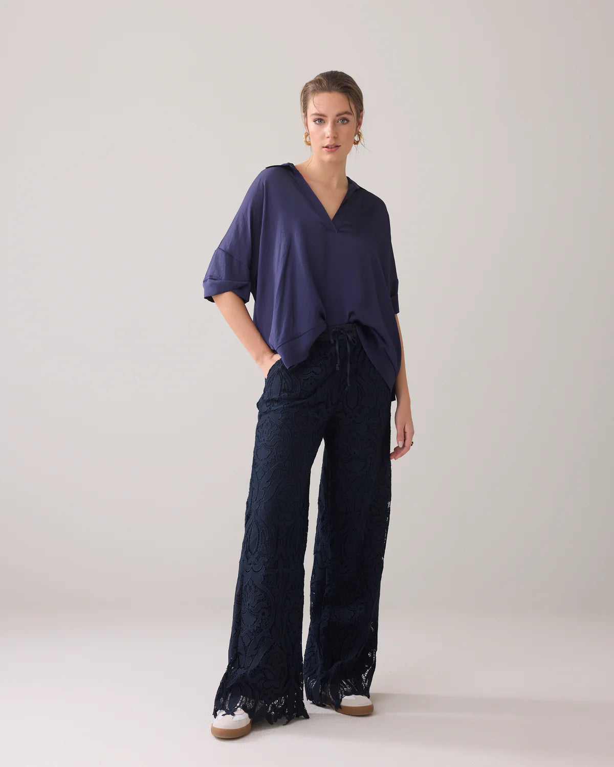 Summum Woman SHINY TOP WITH V SLIT