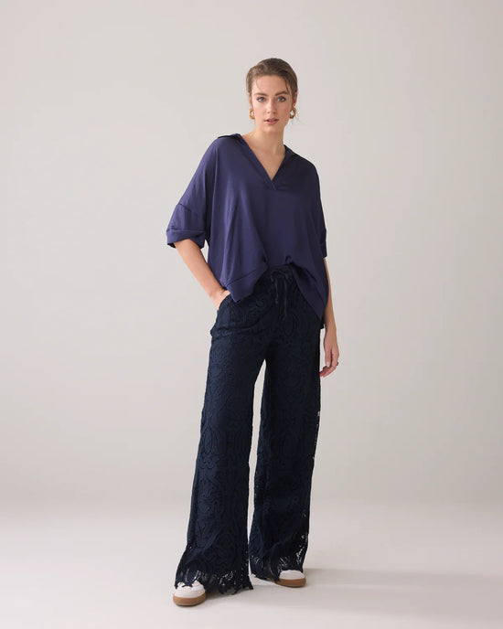 Summum Woman SHINY TOP WITH V SLIT