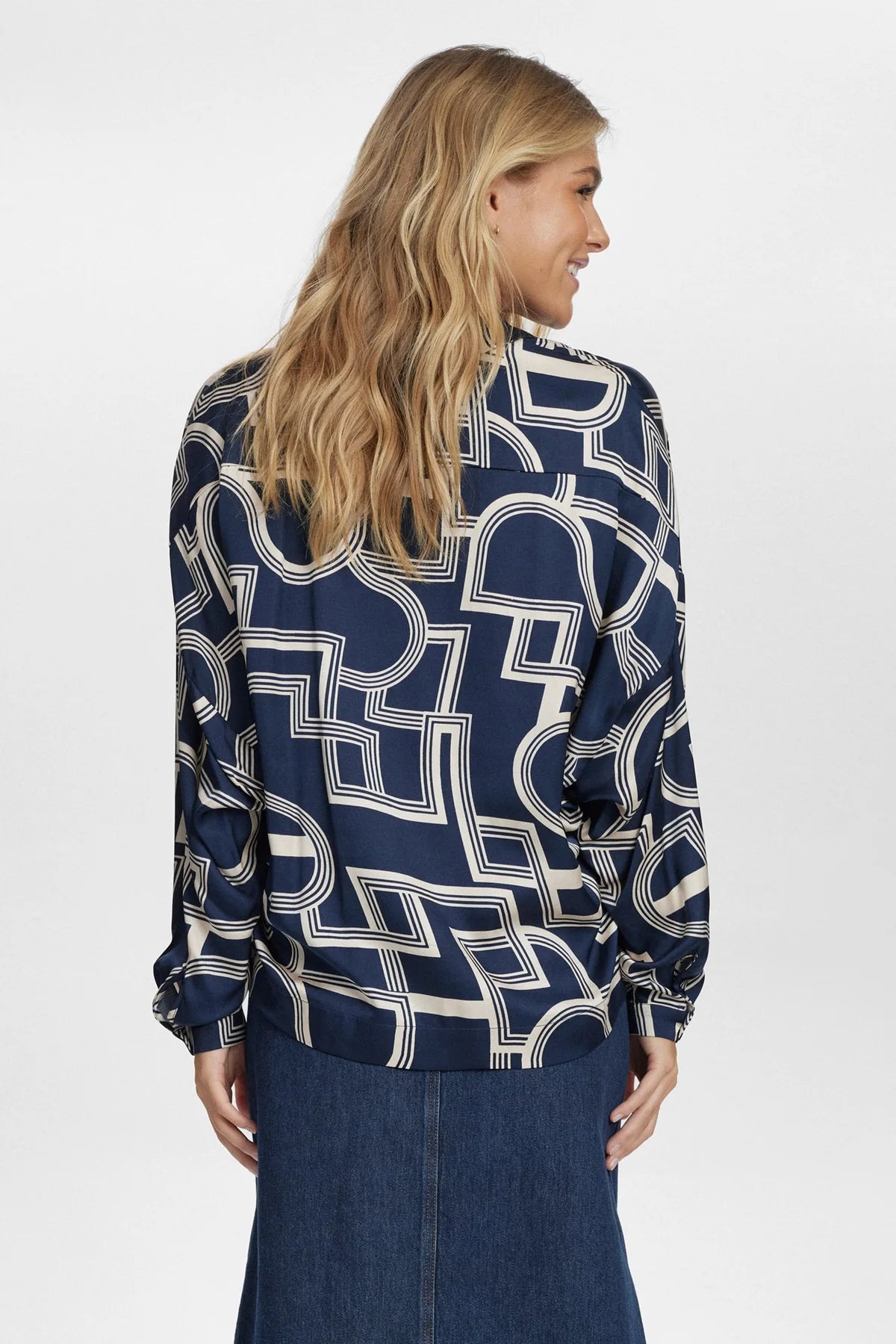 Numph NULETTY LOOSE SHIRT - Dark Sapphire