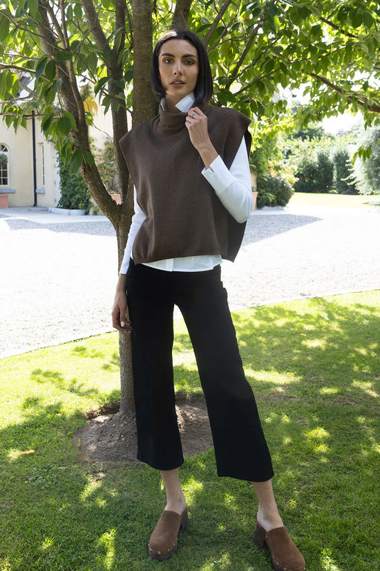 No2mor0 Zeus Wool Mix High Neck Gilet
Brown