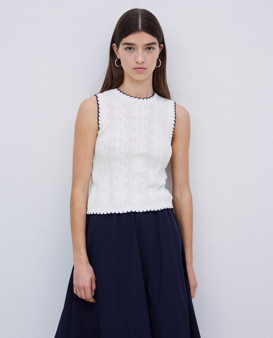 Load image into Gallery viewer, Yerse OFF-WHITE TOP WITH CONTRASTING DETAILS
