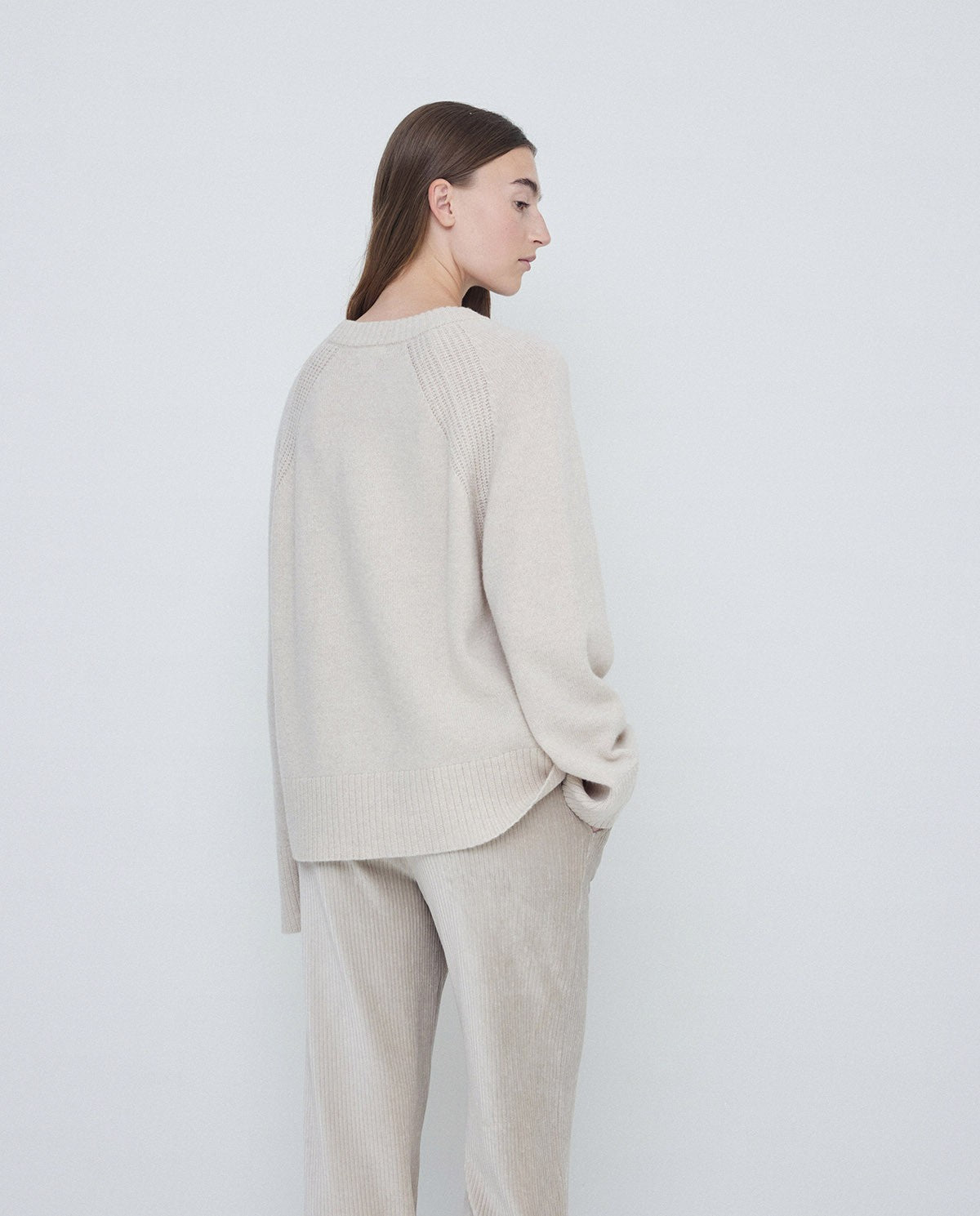 Yerse ROUND-NECK WOOL SWEATER ECRU