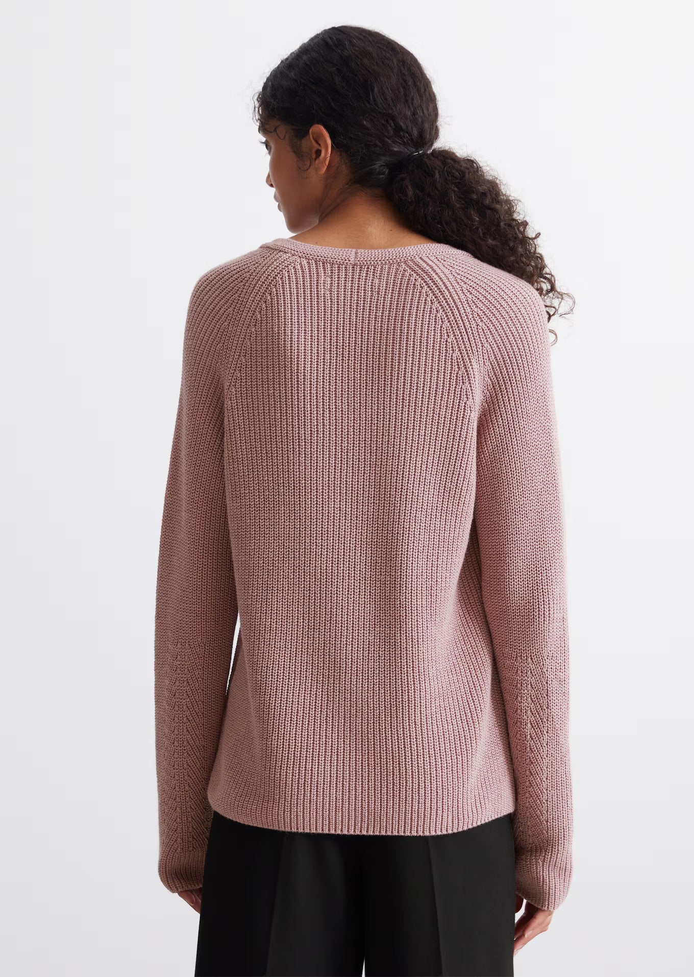 Marc O Polo V-NECK KNITTED SWEATER RELAXED MADE FROM SOFT COTTON YARN