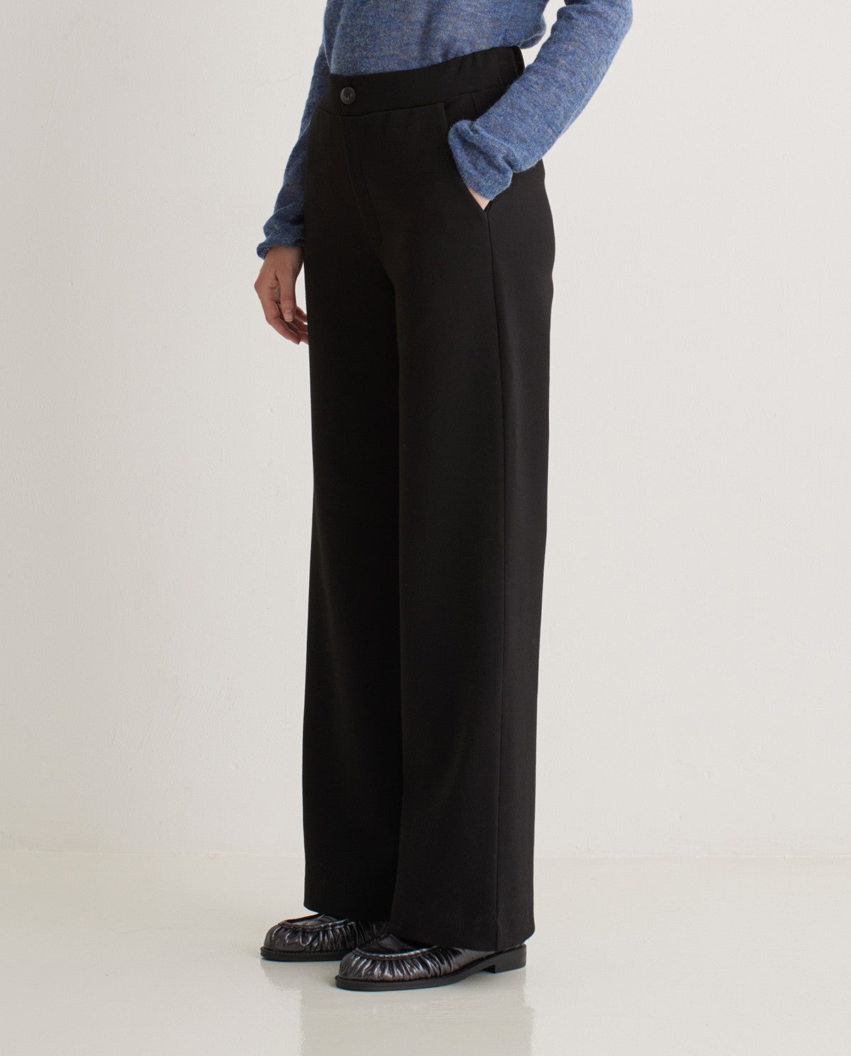 Yerse BLACK WIDE STRETCHY TROUSERS