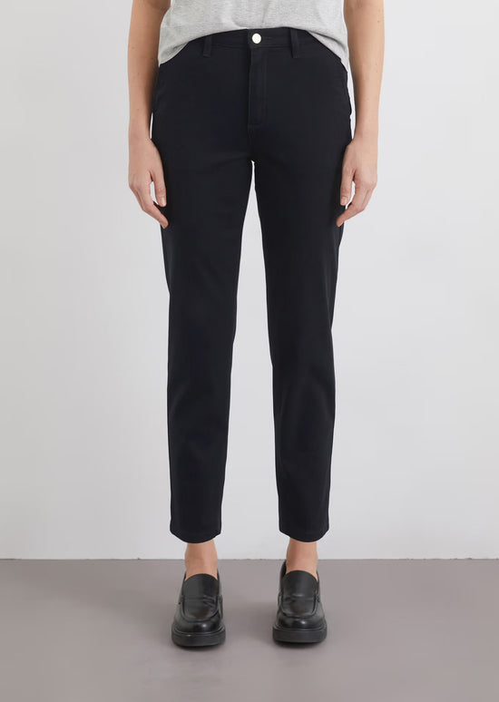 Load image into Gallery viewer, Marc O Polo PANTS MODEL IVA BOYFRIEND CROPPED MADE FROM A SOFT ORGANIC COTTON BLEND

