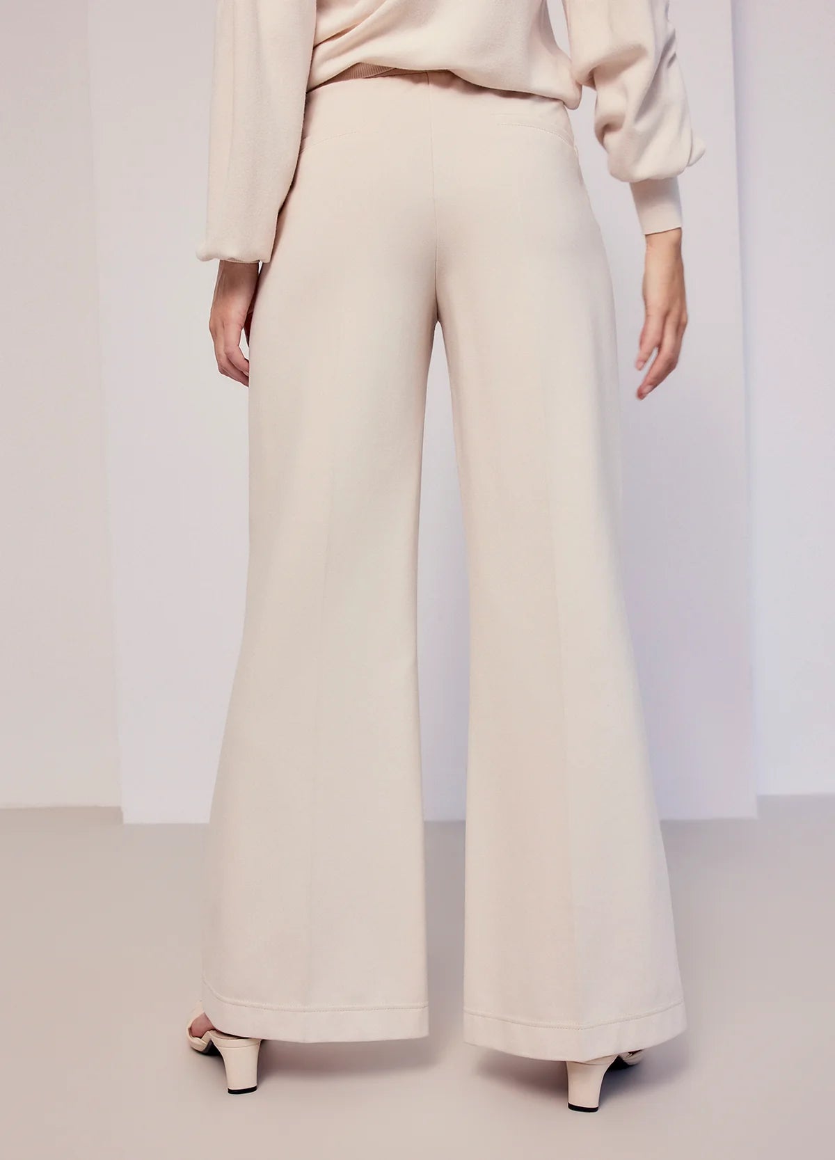 Summum Woman BOOT CUT PUNTO MILANO TROUSERS Ivory