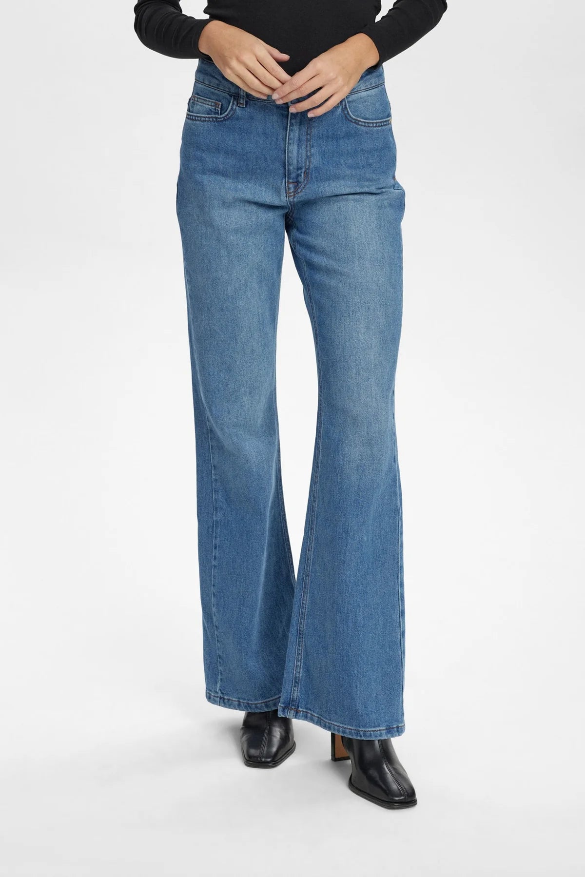 Numph NULONDON JEANS LONG - Med. Blue Washed Denim