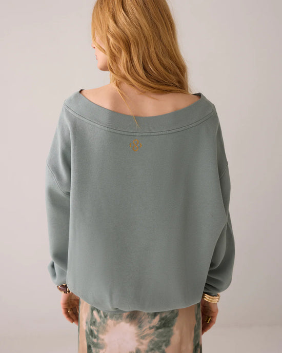 Load image into Gallery viewer, Summum Woman  OFF-SHOULDER SWEATSHIRT
