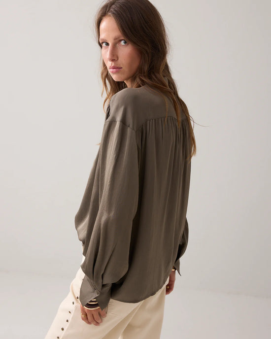 Summum Woman SHINY TOP WITH BOW FASTENING