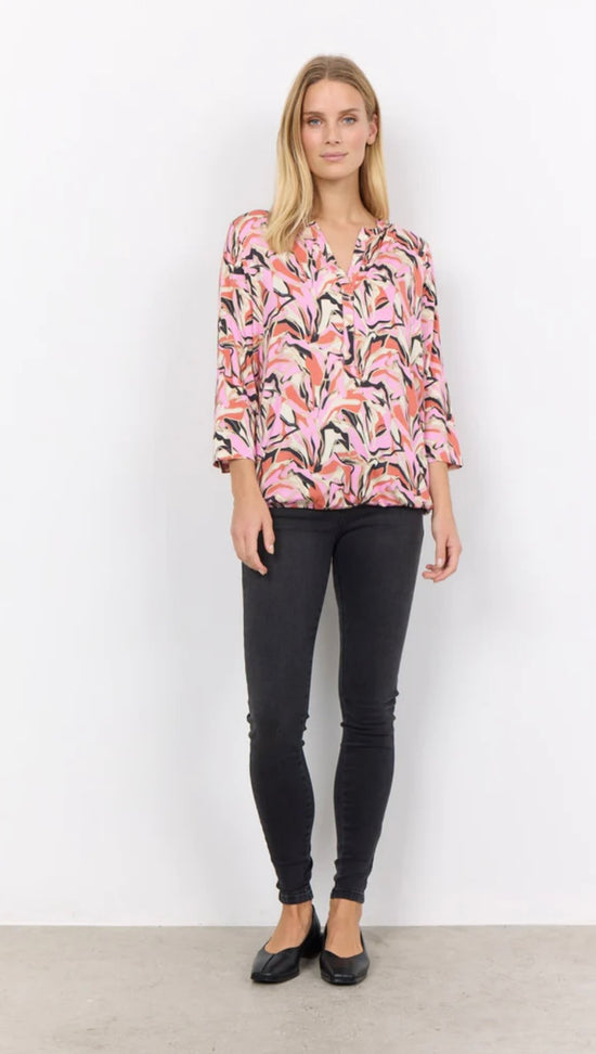 Load image into Gallery viewer, Soya Concept  SC-MARICA AOP 280 BLOUSE LIGHT PINK
