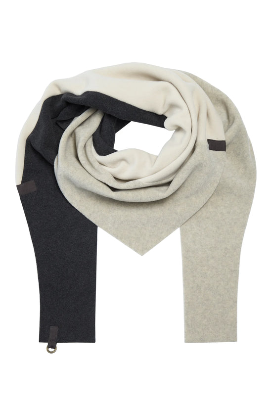Henriette Steffensen TRIANGLE SCARF PATCH | 4100 PATCH SOFT BLACK/SAND/KIT